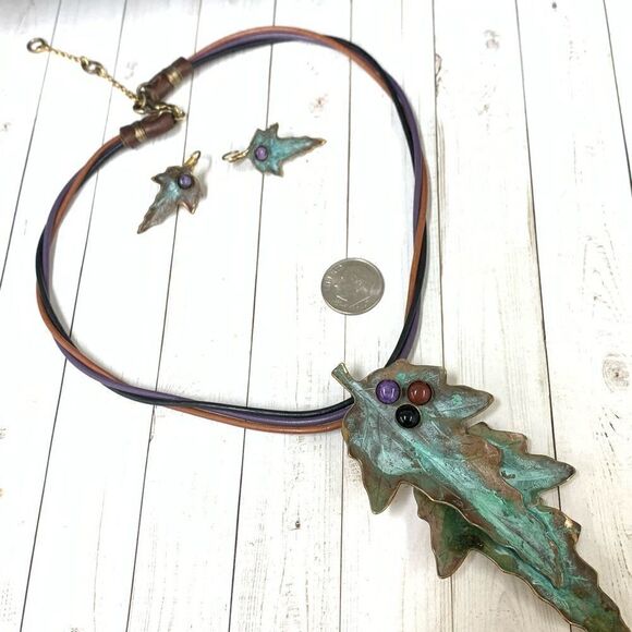 Rustic Leaf Necklace Earrings Set - Picture 1 of 2